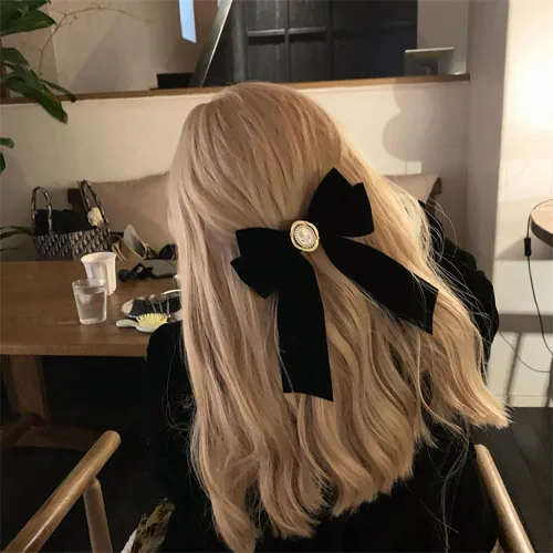 Vista 4 de 2 lazos de terciopelo para el cabello, clips de cinta negra, bonito clip de pico de pato, diseño elegante de perlas rosas, para cabello largo