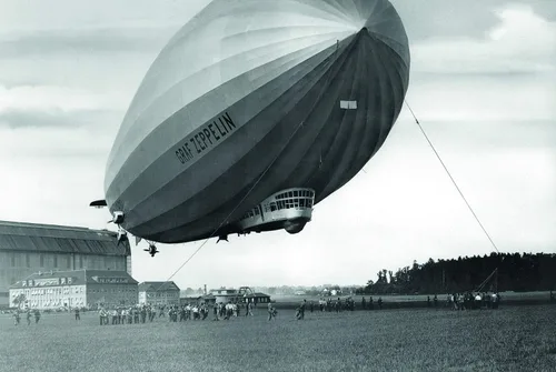 Vista 5 de Zeppelin Lz129 Hindenburg Reloj de cuarzo analógico para hombre con pulsera de cuero 8086-3n, Azul