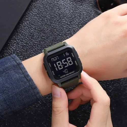 Vista 8 de Reloj digital deportivo para hombre, resistente al agua, con retroiluminación LED, alarma, temporizador de cuenta regresiva, doble hora, cronómetro