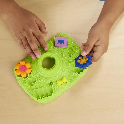 Vista 16 de Play-Doh Dreamworks Trolls Press 'N Style Salon
