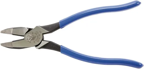 Vista 7 de Klein Tools Cortador lateral D2000-9NE Alicates Linemans Cut ACSR, tornillos, clavos, alambre duro, alicates eléctricos de 9 pulgadas