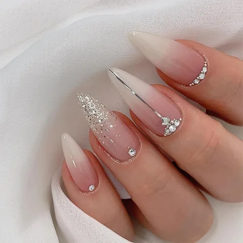Vista 9 de NBNTGH Uñas postizas a presión de punta francesa blanca, uñas postizas de línea dorada, uñas postizas medianas con diseño de almendra, uñas postizas