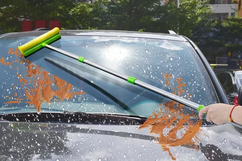 Vista 7 de Escobilla de ventana multiusos, limpiador de ventanas 2 en 1 con poste de extensión largo, escobilla de esponja para ventana de coche con mango
