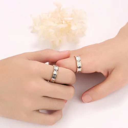 Vista 5 de His Queen Her King - Anillos de promesa a juego para parejas, anillos de boda con corona láser y circonita cúbica de acero inoxidable, anillos