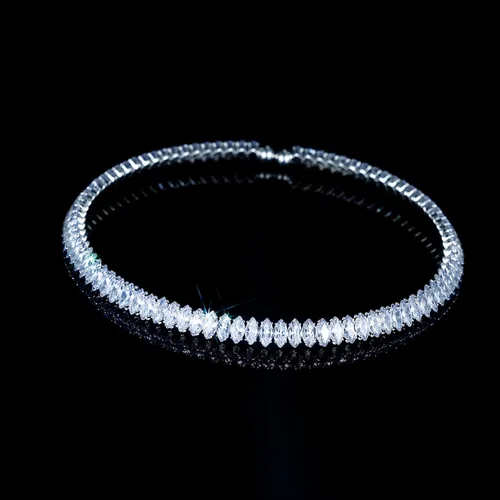 Vista 6 de AiliFe Gargantilla de circonita cúbica para mujeres y hombres, collar de tenis blanco brillante con diamantes de imitación falsos para novia, boda