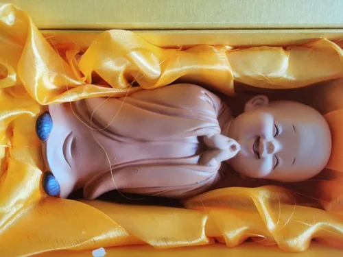 Vista 9 de Figura de monje para decoración del hogar, estatua de Buda, figura de monje zen, bonito adorno de resina, mobiliario decorativo, arte chino