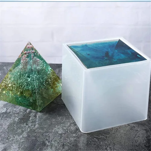 Vista 2 de Moldes de pirámide de resina de 6 pulgadas, moldes grandes de pirámide de silicona para manualidades de joyería, decoración del hogar