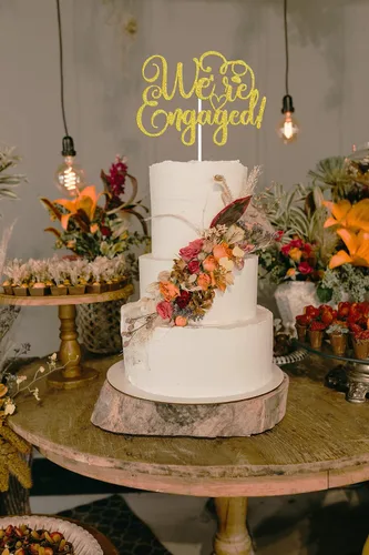 Vista 6 de Decoración para tartas con texto en inglés "We're Engaged", decoración de despedida de soltera, decoración para tartas de compromiso, suministros