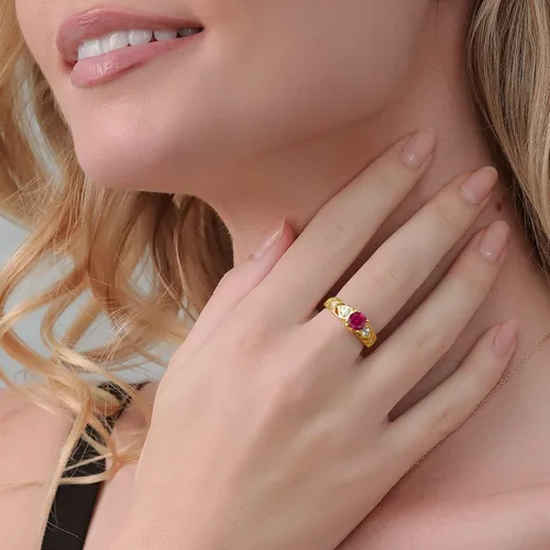 Vista 4 de Gem Stone King Anillo de compromiso chapado en oro amarillo de 18 quilates con rubí rojo para mujer