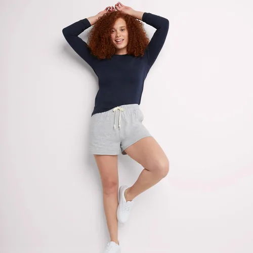 Vista 7 de Hanes Camiseta de algodón de manga larga para mujer, camiseta ligera con cuello redondo para mujer, ajuste moderno