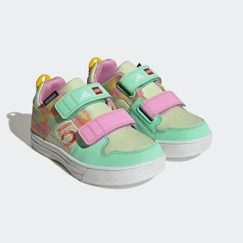Vista 4 de adidas Five Ten Freerider x Lego - Zapatos para bicicleta de montaña para niños, Resplandor verdesemi coralorquídea de felicidad