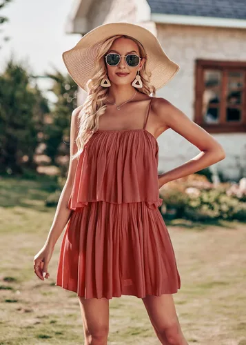 Vista 2 de PRETTYGARDEN Overol corto de verano para mujer, con tirantes delgados, cintura elástica, cuello cuadrado, volantes, casual, fluido
