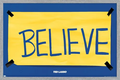 Vista 17 de Trends International Ted Lasso - Póster de pared Believe, 14.725 x 22.375 pulgadas, versión enmarcada de madera de granero