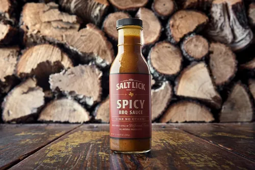 Vista 3 de Salt Lick BBQ Sauce and Dry Rub - Juego de salsas y condimentos para barbacoa Driftwood Texas, original y picante