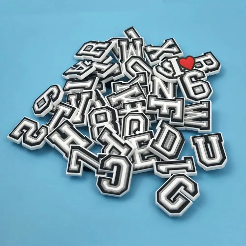Vista 2 de Dijes para zapatos con letras A-Z, números 0-9, sandalias con dijes para zapatos, accesorios para niños, adolescentes y adultos
