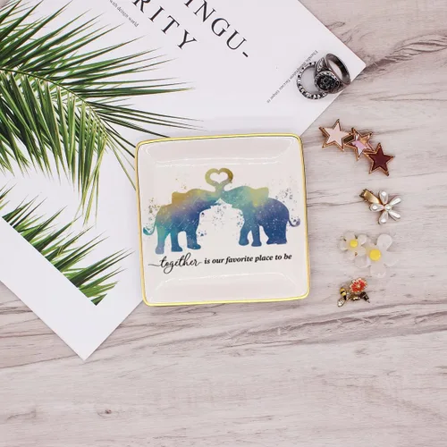 Vista 4 de Littlefa Together is Our Favorite Place To Be Elephant - Plato decorativo de joyería de cerámica para parejas, regalos de boda para parejas