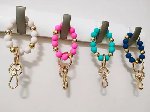 Vista 6 de Llavero de silicona con cuentas para mujer, pulsera elástica para llavero