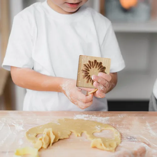 Vista 7 de Molde de Galletas de Madera Herramienta de Decoración de Galletas de Madera Moldes de Galletas 3D Molde de Hornear Gracioso Arte de Relieve Navidad