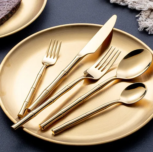Vista 2 de Juego de cubiertos de bambú dorado de 30 piezas para 6 juegos de cubiertos duraderos de acero inoxidable 18/10, utensilios de cocina para el hogar