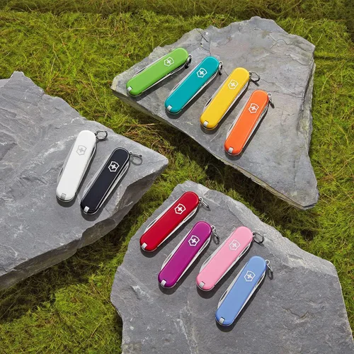 Vista 2 de Victorinox VIC-57241 Recruit Rojo 3.307 in