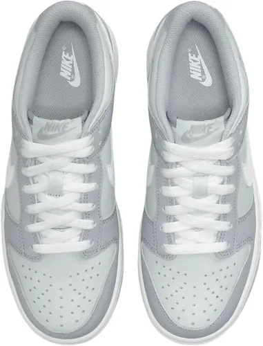 Vista 153 de Nike Kid's Dunk Low Sneaker