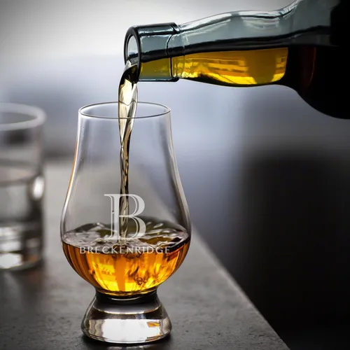 Vista 8 de Set de regalo personalizado de whisky Glencairn con caja