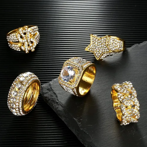 Vista 2 de Sanfenly Anillo helado para hombre, chapado en oro de 14 quilates, anillo meñique con diamantes de alta calidad, con circonita cúbica, signo