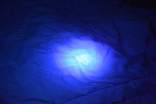Vista 5 de Linterna ultravioleta ultravioleta ultravioleta de 395 nm, luz negra, LED de alta potencia de 3 modos de 10 yardas de largo alcance, linterna UV