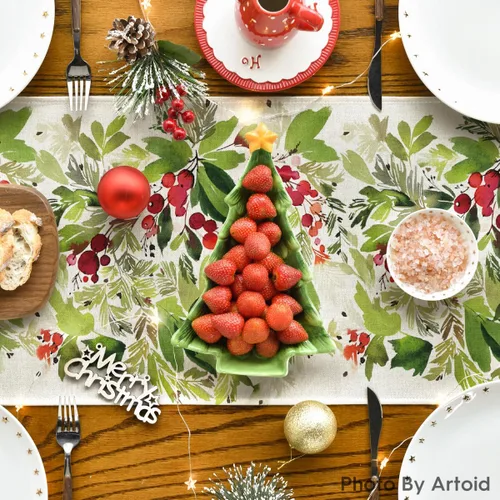 Vista 4 de Artoid Mode Camino de Mesa Navideño de Acebo en Acuarela, Decoración de Mesa de Cocina y Comedor de Temporada Navideña de Invierno para Interiores