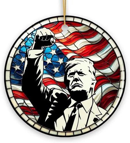Vista 8 de Donald Trump Mugshot Mean Muggin Ornamento, divertida decoración navideña