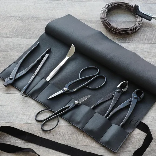 Vista 6 de Wazakura Estuche de herramientas para bonsái fabricado en Japón en piel sintética, kit de herramientas de jardín japonés, bolsa de almacenamiento