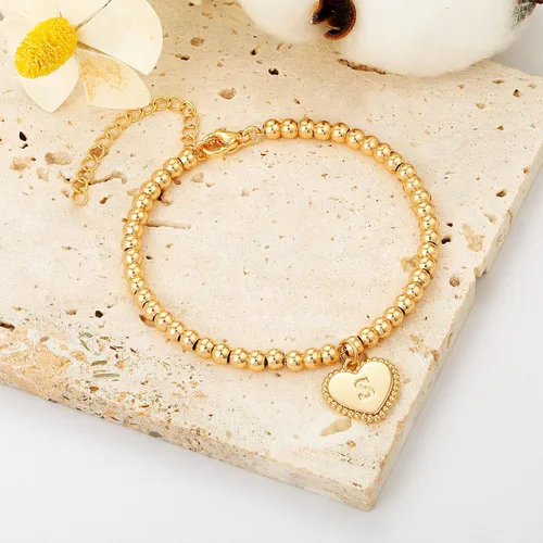 Vista 6 de Pulseras con iniciales de corazón de cuentas doradas para mujer, pulsera de bolas chapadas en oro de 14 quilates, dije de corazón hecho a mano