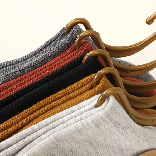 Vista 4 de YOSENDE Calcetines de algodón para mujer, calcetines clásicos de negocios, 5 pares, suaves y cómodos