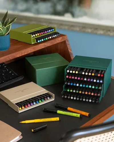 Vista 6 de Faber-Castell Art & Graphic Pitt Artist Pen Brush India Ink Pen, multicolor, caja de estudio de 60 unidades, para arte, manualidades, dibujo