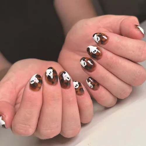 Vista 24 de Uñas postizas a presión de Halloween, uñas postizas de almendra, cobertura completa, uñas postizas rojas con diseños de gotas de sangre, punta 14