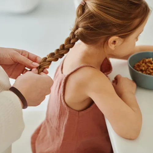 Vista 2 de Paquete de 100 ligas elásticas de algodón sin costuras para mujeres, soportes para cola de caballo, accesorios elásticos para el cabello, sin