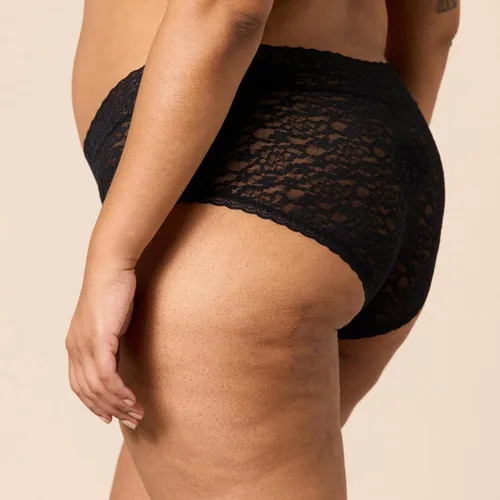 Vista 7 de Tienda Essentials Ropa interior hipster elástica de encaje para mujer, paquete de 4