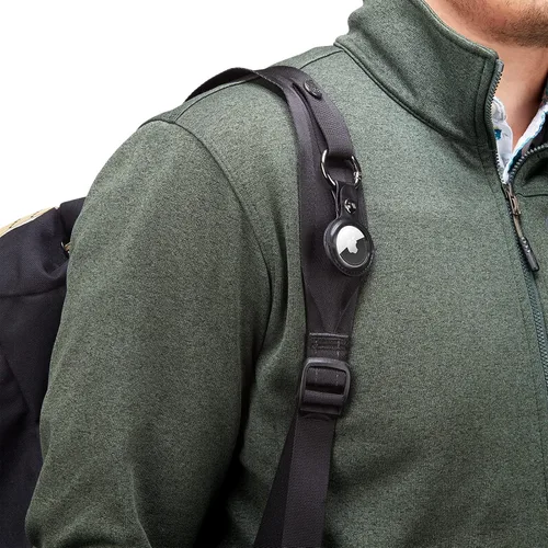 Vista 11 de Case-Mate Llavero AirTag – Llavero de cuero vegano duradero con clip de anillo resistente – Funda protectora para AirTag para collar de perro Negro