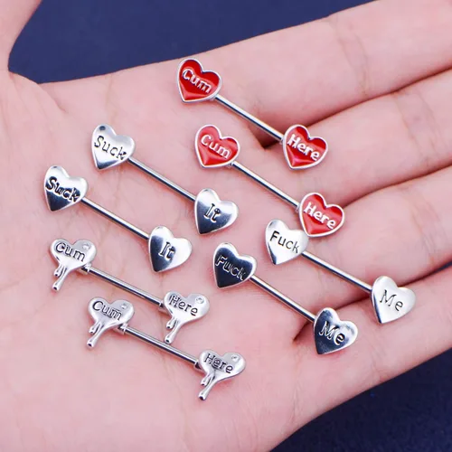 Vista 5 de OUFER 2 unids 14G acero inoxidable pezones piercing corazón con tallados Cum aquí pezón anillos piercing para mujeres hombres en cuerpo joyería