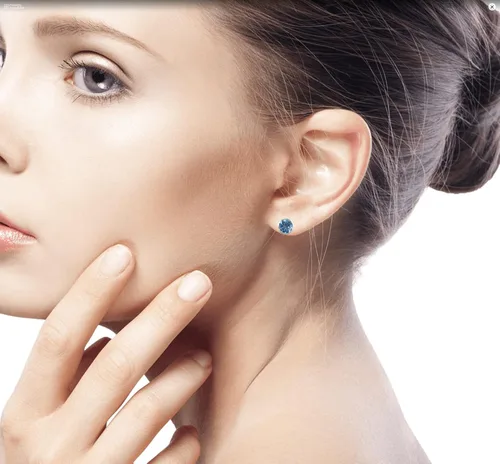 Vista 3 de NOVICA Aretes artesanales hechos a mano con topacio azul, joyería de plata de ley 925, piedra natal de la India "Spark of Life", Plata de ley Gema