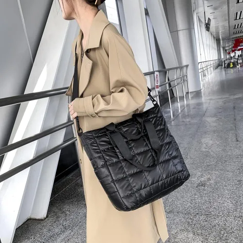Vista 8 de AZURAOKEY Bolso de mano acolchado para mujer, acolchado de algodón acolchado, bolsa de hombro acolchada de invierno