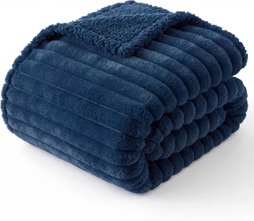 Vista 26 de Bedsure ComfyFleece® - Mantas impermeables para perros pequeños Crema