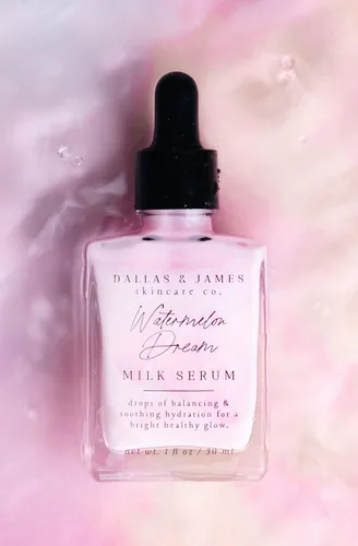 Vista 7 de Dallas & James Skincare Co. - Suero de leche de ensueño de sandía con mora, suero hidratante/suero calmante - con ácido hialurónico, aloe y pepino