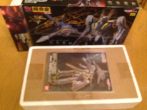 Vista 2 de Macross Frontier F GE-43 VF-25S DX Chogokin (importación de Japón)