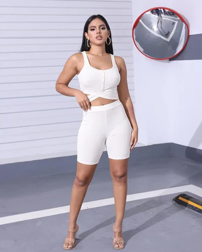 Vista 6 de Halfword Conjuntos de entrenamiento para mujer, acanalados, con tirantes cruzados, pantalones cortos, conjuntos de 2 piezas