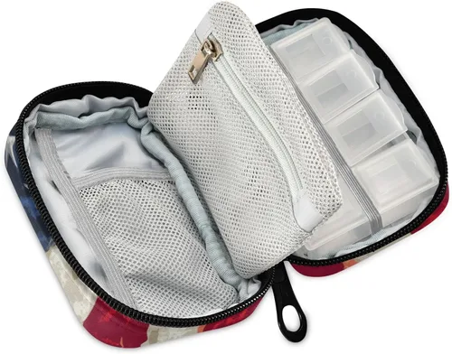 Vista 2 de Bolsa organizadora de medicamentos de viaje con bandera estadounidense con compartimentos interiores y cremallera segura para mujeres, hombres