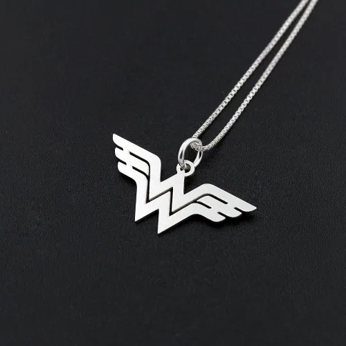 Vista 2 de Collar hecho a mano delicado delicado collar de plata esterlina símbolo - superhéroe - regalo para mujeres - joyería de niña - mujer fuerte