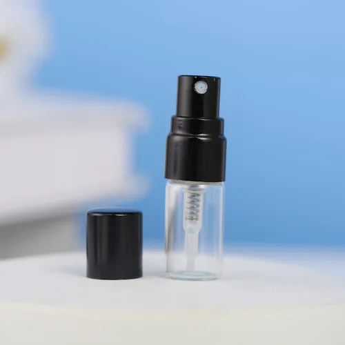 Vista 3 de Mini atomizador recargable transparente de 0.2 fl oz, botella de perfume de viaje, botella vacía hidratante para fiesta, herramienta de maquillaje