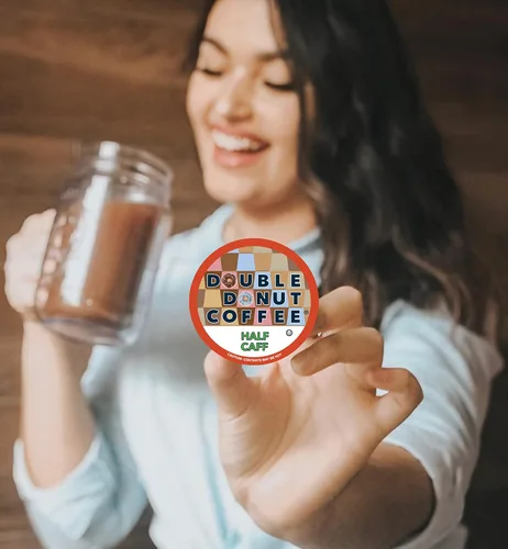Vista 97 de Double Donut Coffee Cápsulas de Café Half Caff, Cápsulas de Café de Media Cafeína de Porción Individual para Cafeteras Keurig K Cup, Tostado Medio