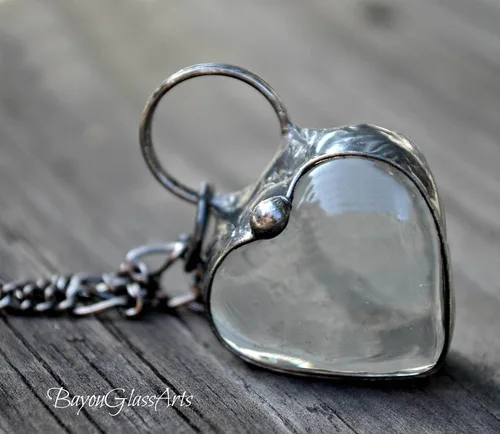 Vista 6 de Handmade Glass Chunky Heart Necklace